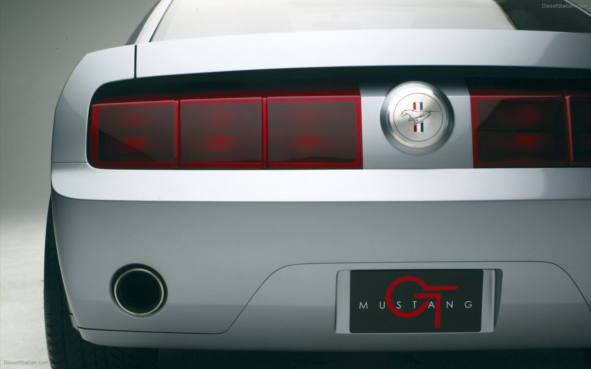 Ford Mustang GT Concept (2004)
